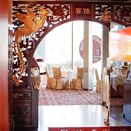 Golden Pebble Hotel Wantirna Экстерьер фото