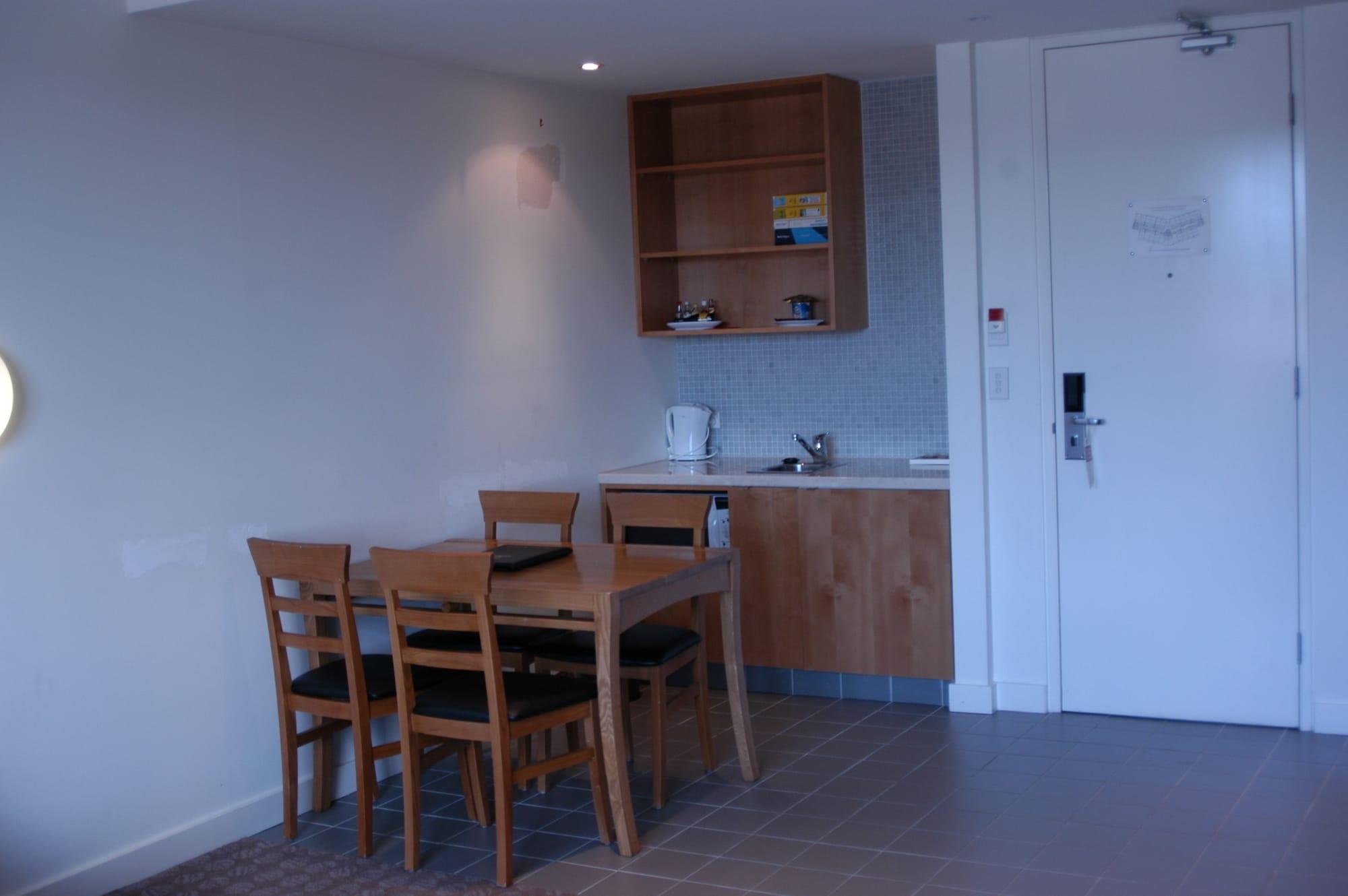 Golden Pebble Hotel Wantirna Экстерьер фото