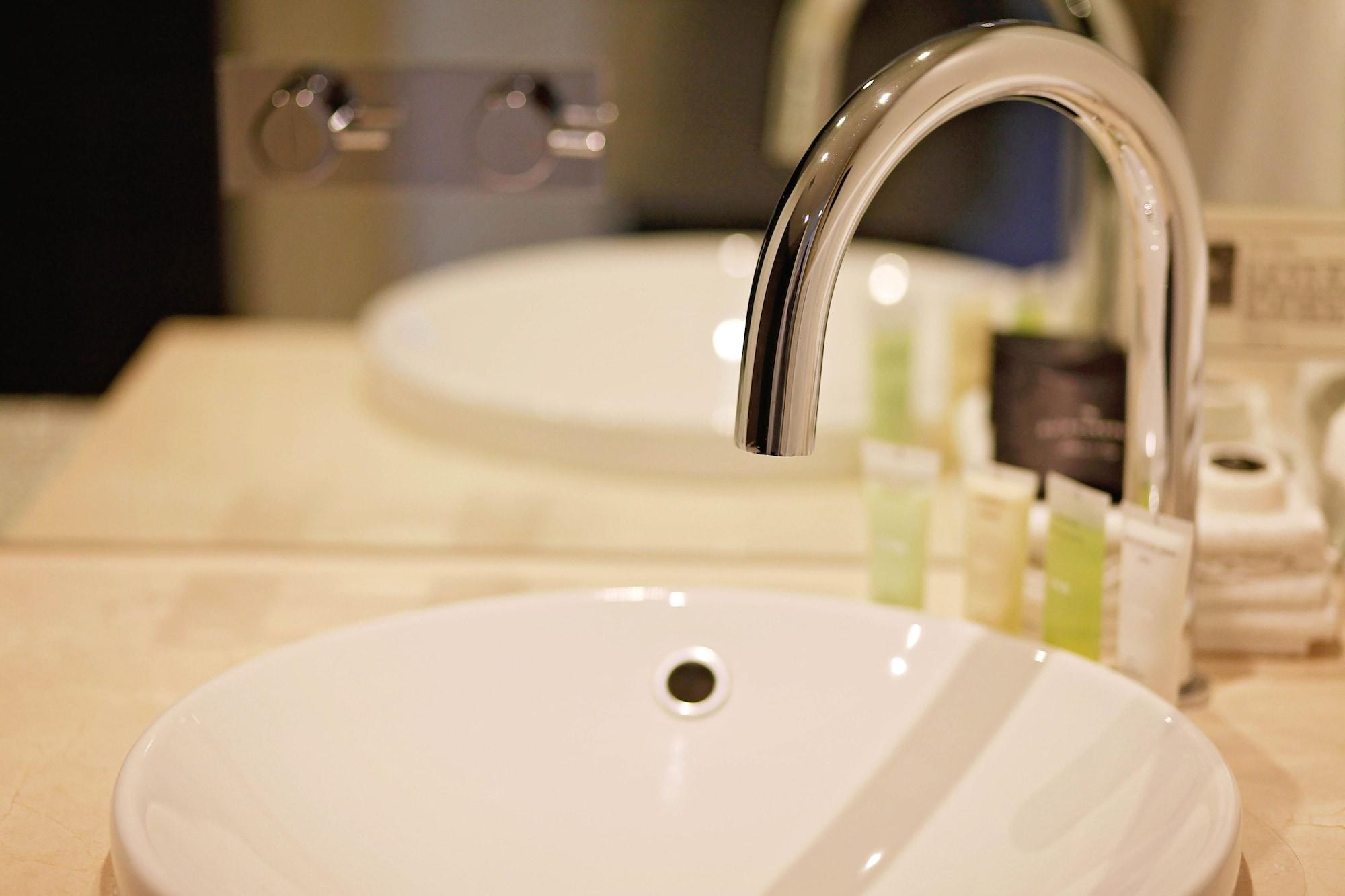 Golden Pebble Hotel Wantirna Экстерьер фото