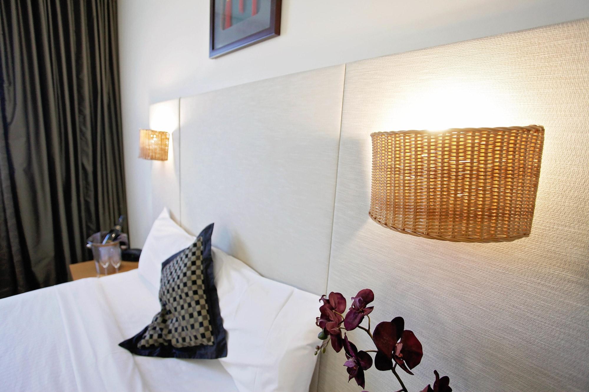 Golden Pebble Hotel Wantirna Экстерьер фото