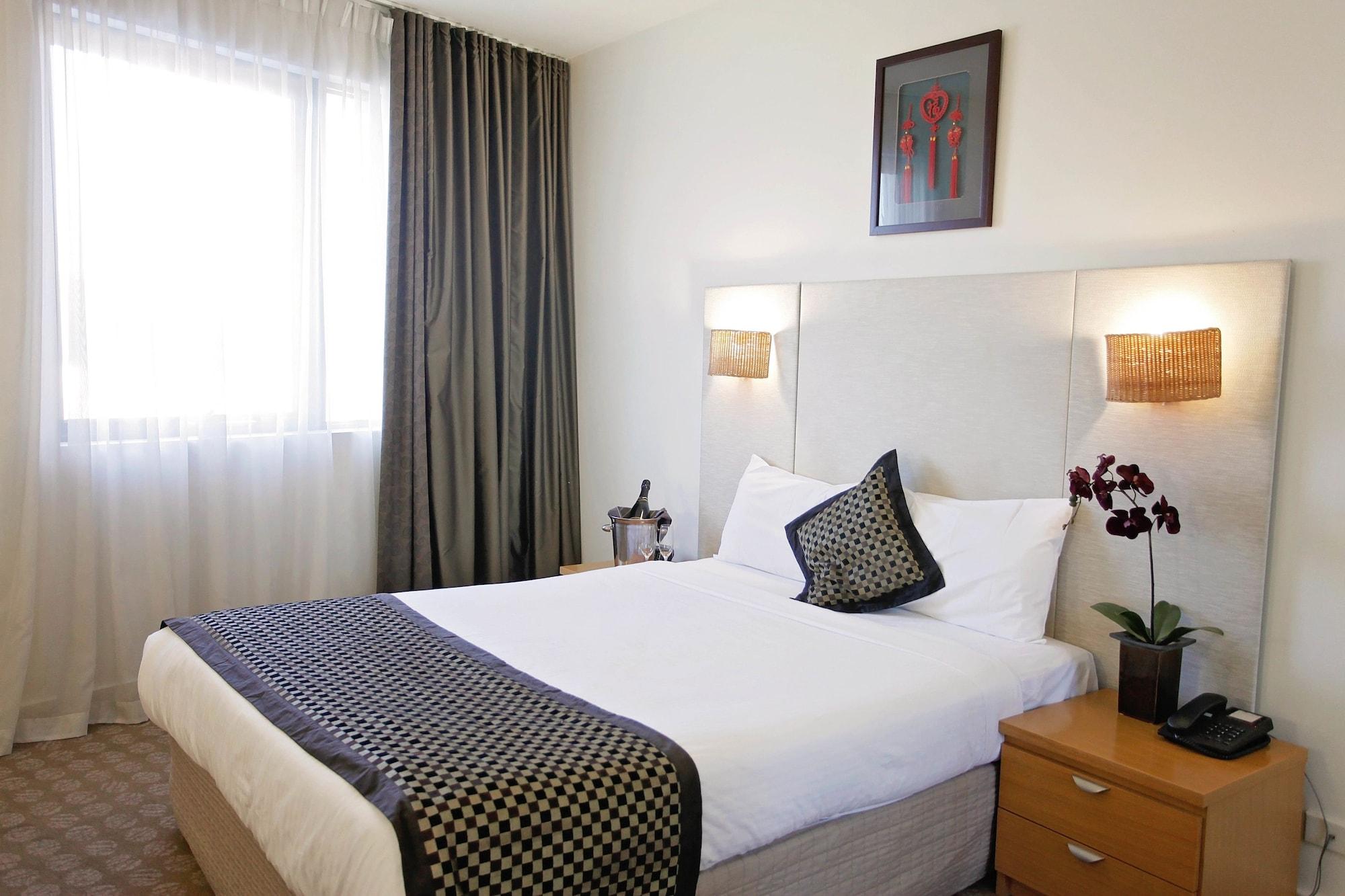 Golden Pebble Hotel Wantirna Экстерьер фото