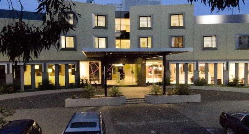Golden Pebble Hotel Wantirna Экстерьер фото
